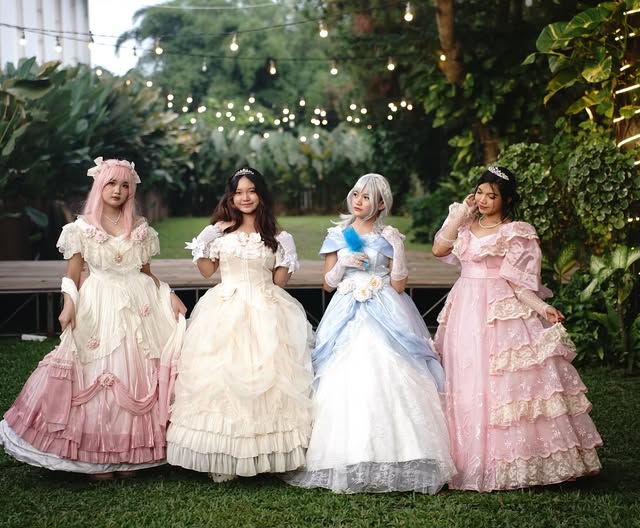 Rinn Dress Victorian Tales
