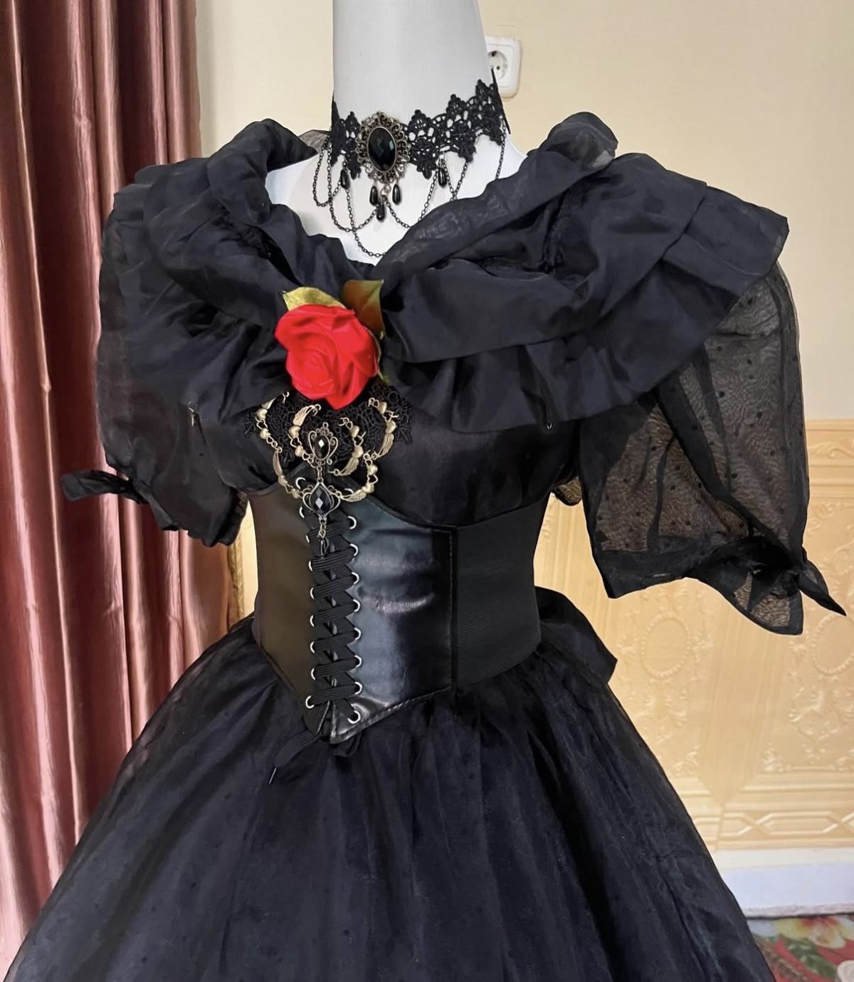 Laurenne dress