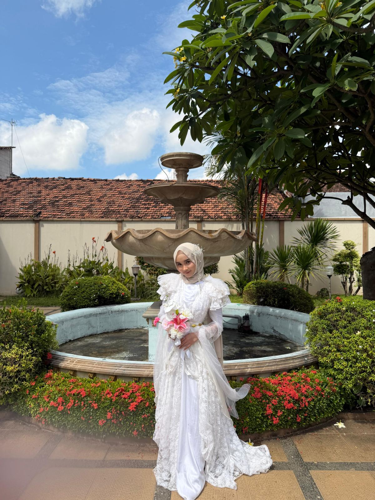 Emilia dress